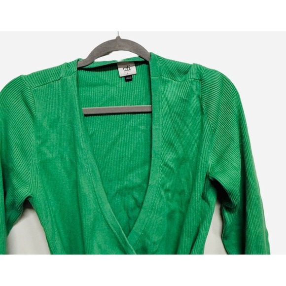 Cabi Cocktail Kelly Green Cardigan Button Wrap Closure Size Small Business - Picture 5 of 9